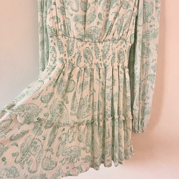NWOT House of Harlow 1960 Mint Paisley White Smocked Ruffle Mini Dress Small - Picture 13 of 15